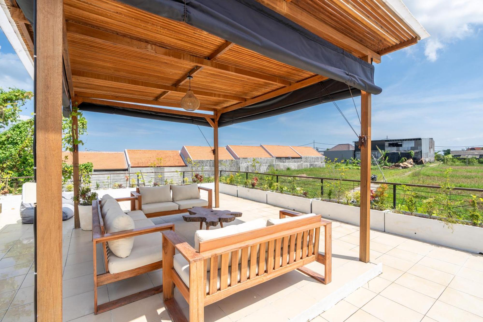 Villa Primarosa - Charming 3Br Villa With Rooftop Munggu Buitenkant foto
