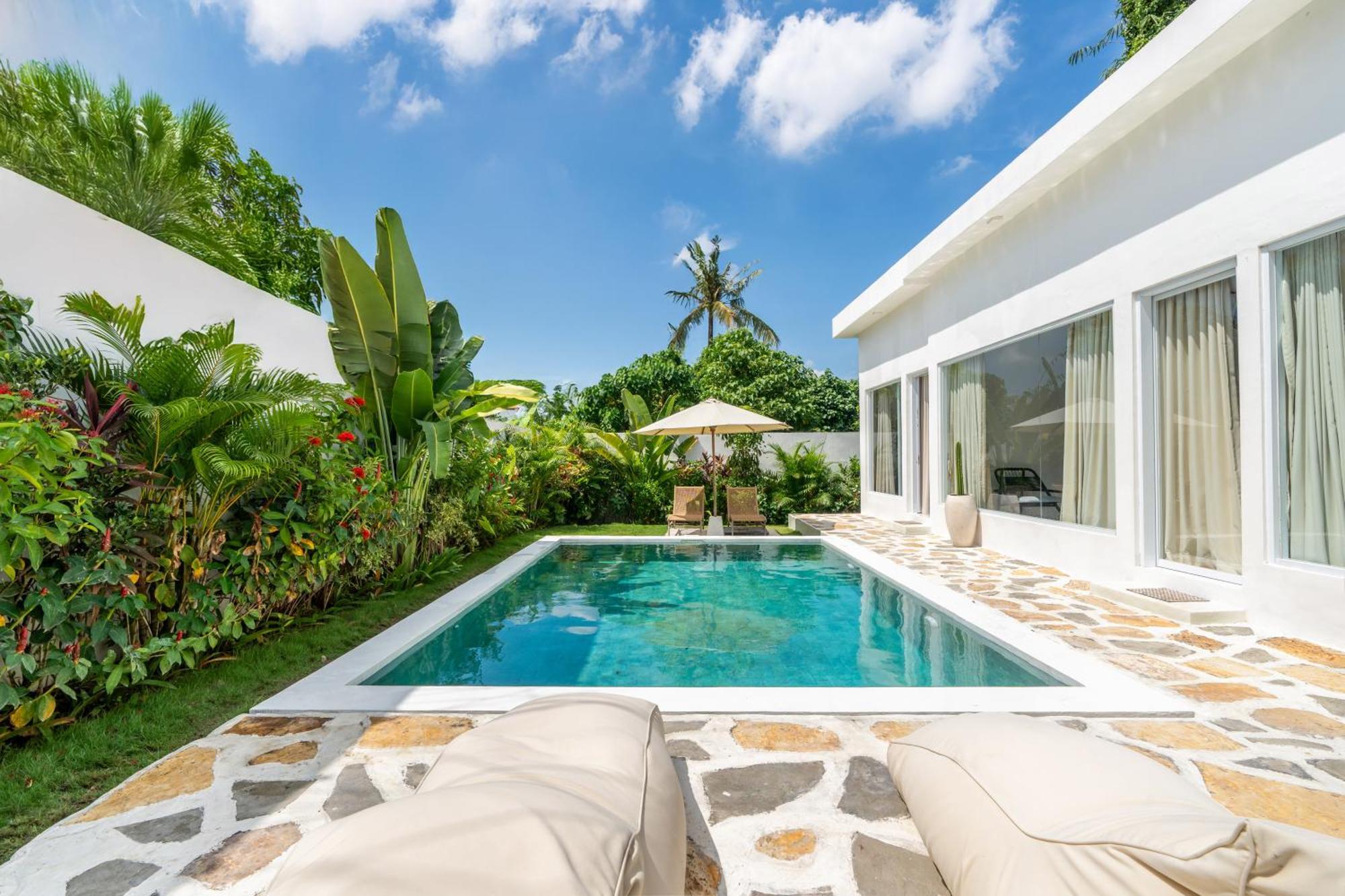 Villa Primarosa - Charming 3Br Villa With Rooftop Munggu Buitenkant foto