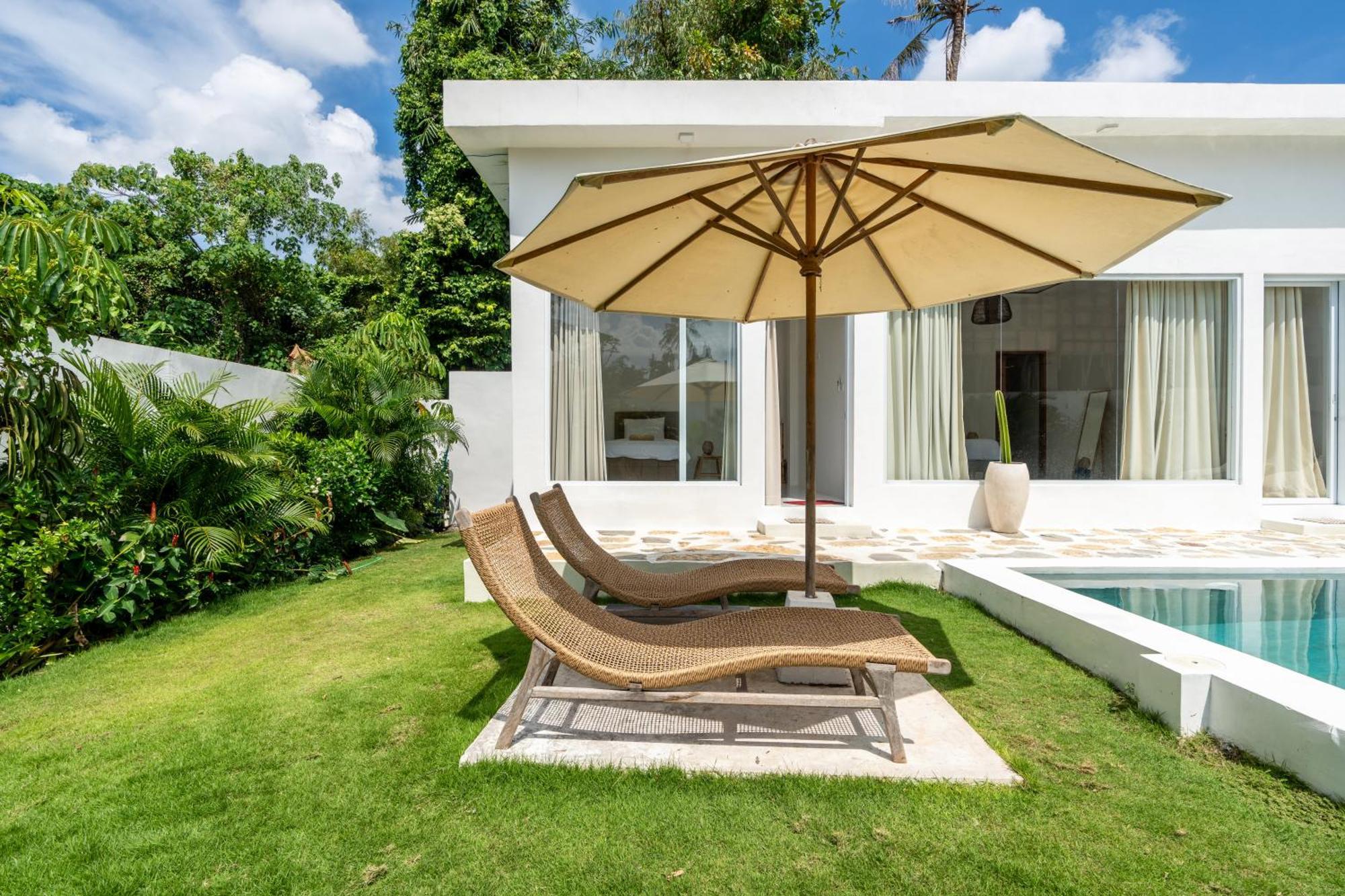 Villa Primarosa - Charming 3Br Villa With Rooftop Munggu Buitenkant foto